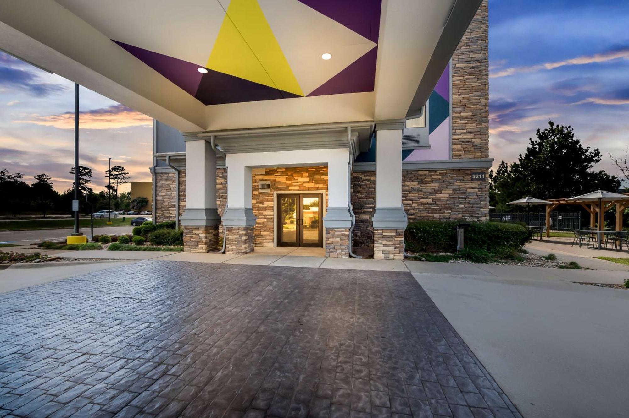 Spark By Hilton Longview Exterior foto