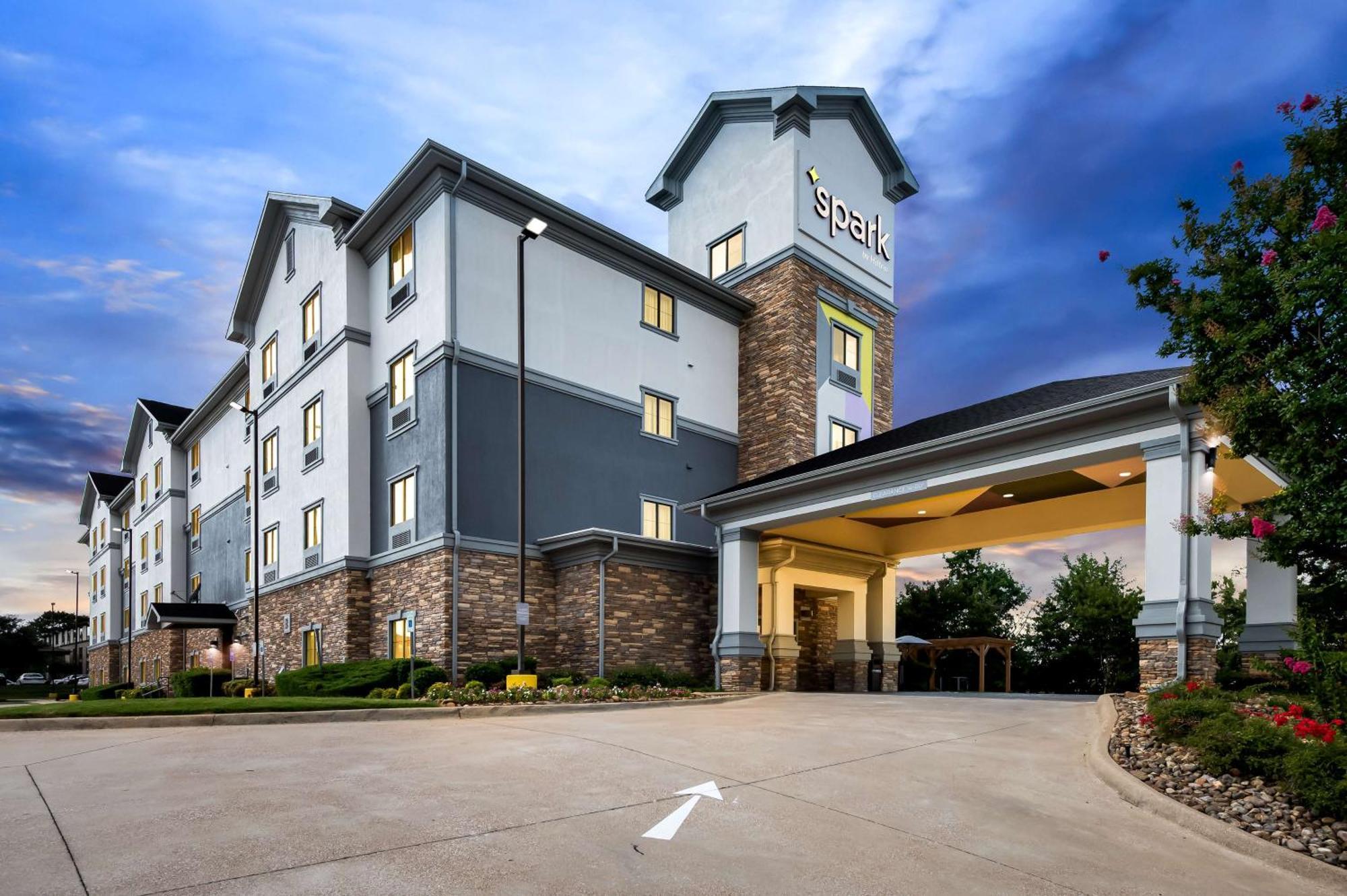 Spark By Hilton Longview Exterior foto
